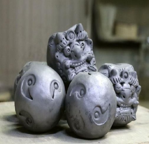 十代続く老舗の瓦屋が製造したサウナストーン「鬼丸・鬼玉」を21世紀